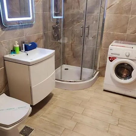 Infinity Luxury Jacuzzy Gym Sauna 公寓
