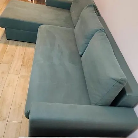 Infinity Luxury Jacuzzy Gym Sauna *