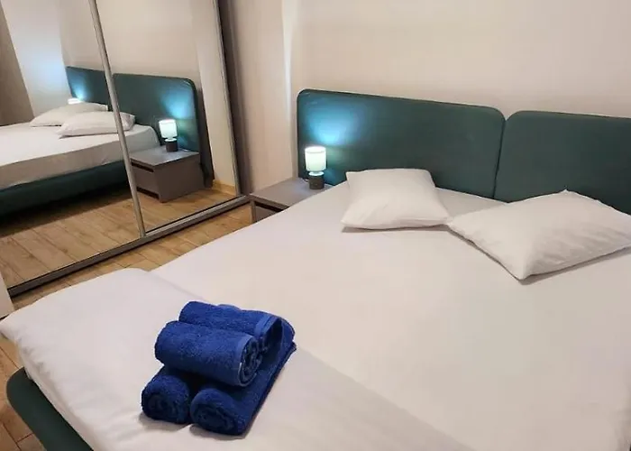 Infinity Luxury Jacuzzy Gym Sauna Năvodari