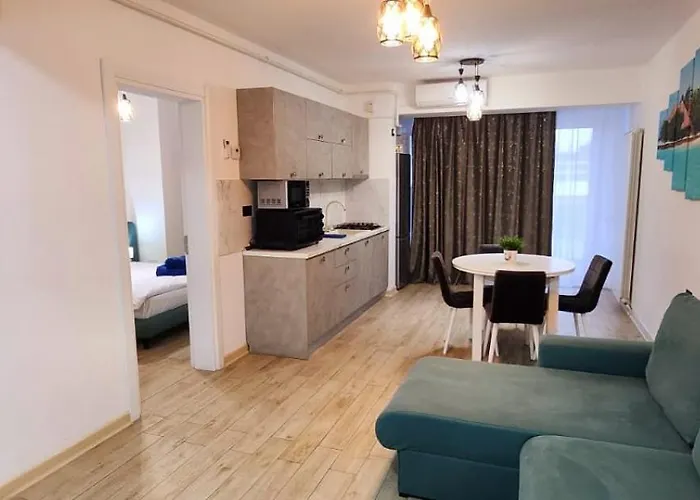 Infinity Luxury Jacuzzy Gym Sauna * Năvodari